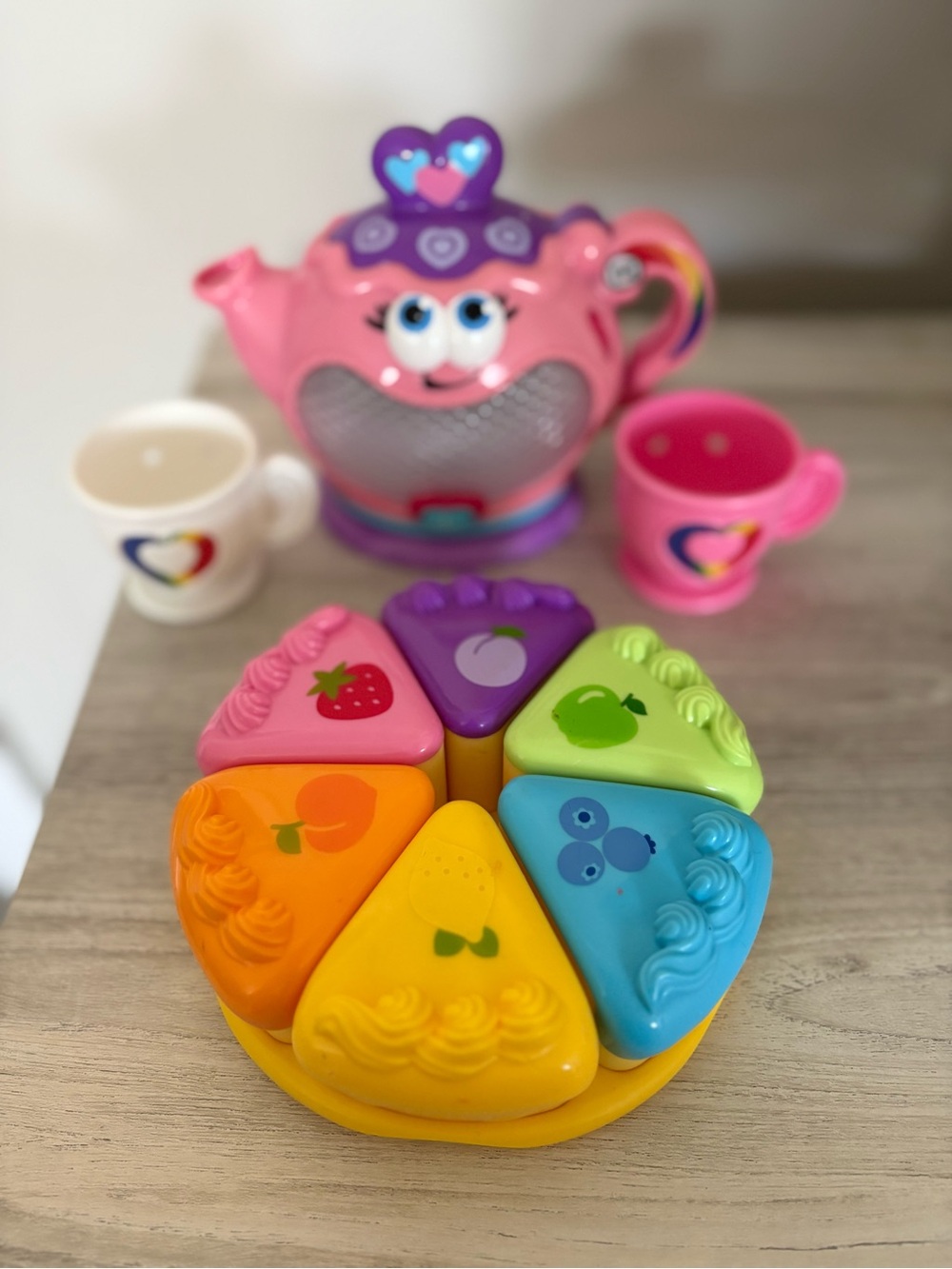 Leapfrog Musical Rainbow Tea Party Set - Includes Teapot, Cake(6), Plate, 2 Cups